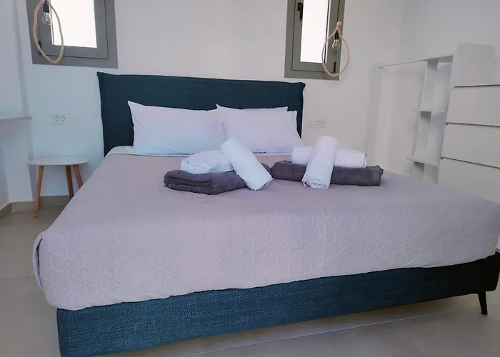 فيلة Alpha غينادي